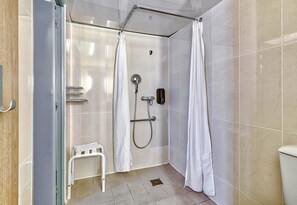 Double Room, Accessible, Non Smoking | Premium bedding, desk, soundproofing, free WiFi - B&B HOTEL Clermont-Ferrand Le Brézet Aéroport (Clermont-Ferrand)