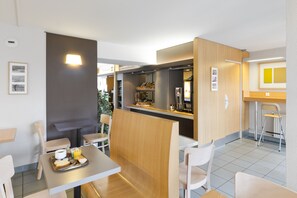 Daily buffet breakfast for a fee