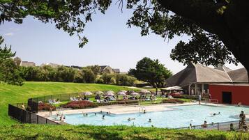 Seasonal outdoor pool