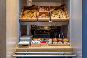 Daily buffet breakfast for a fee