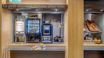 Daily buffet breakfast for a fee