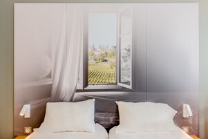 Twin Room, Non Smoking | Premium bedding, desk, soundproofing, iron/ironing board