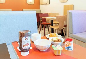 Se ofrece un desayuno continental entre semana (por un coste adicional)