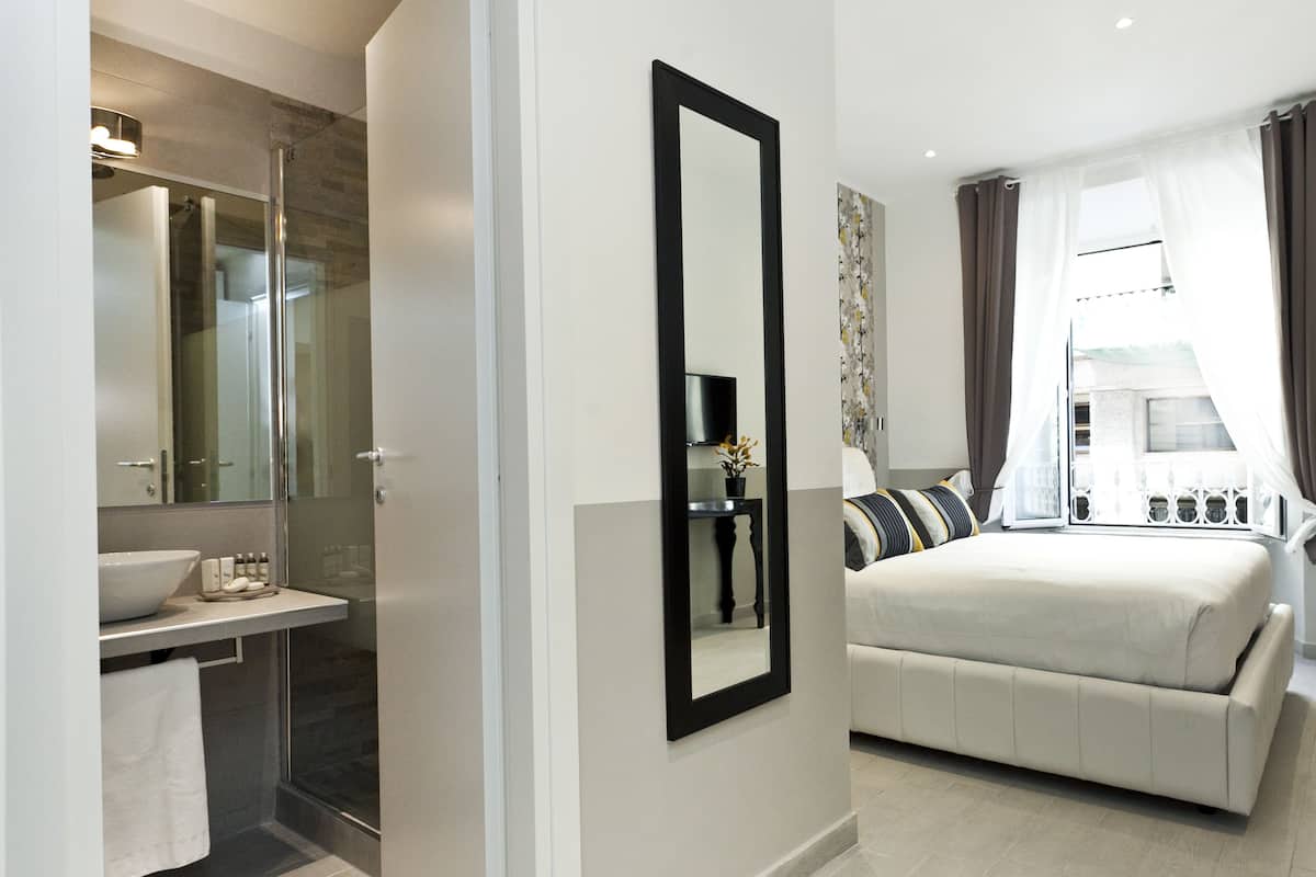 Junior Studio Suite, City View | Premium bedding, down duvets, minibar, in-room safe