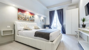 Junior Studio Suite, 1 King Bed, Balcony, City View | Premium bedding, down comforters, minibar, in-room safe - Sallustio Fine Rooms Guesthouse (Rome)