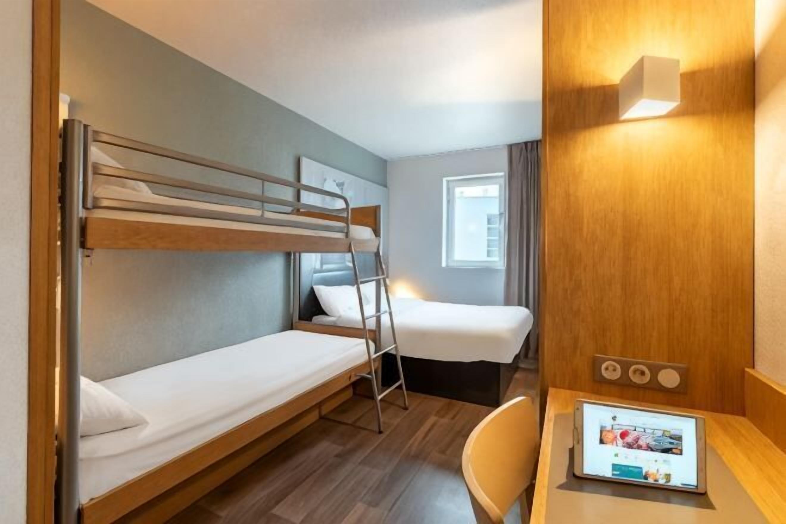 Literie de qualité supérieure, bureau, chambres insonorisées