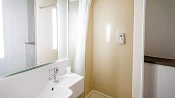 Shower, towels