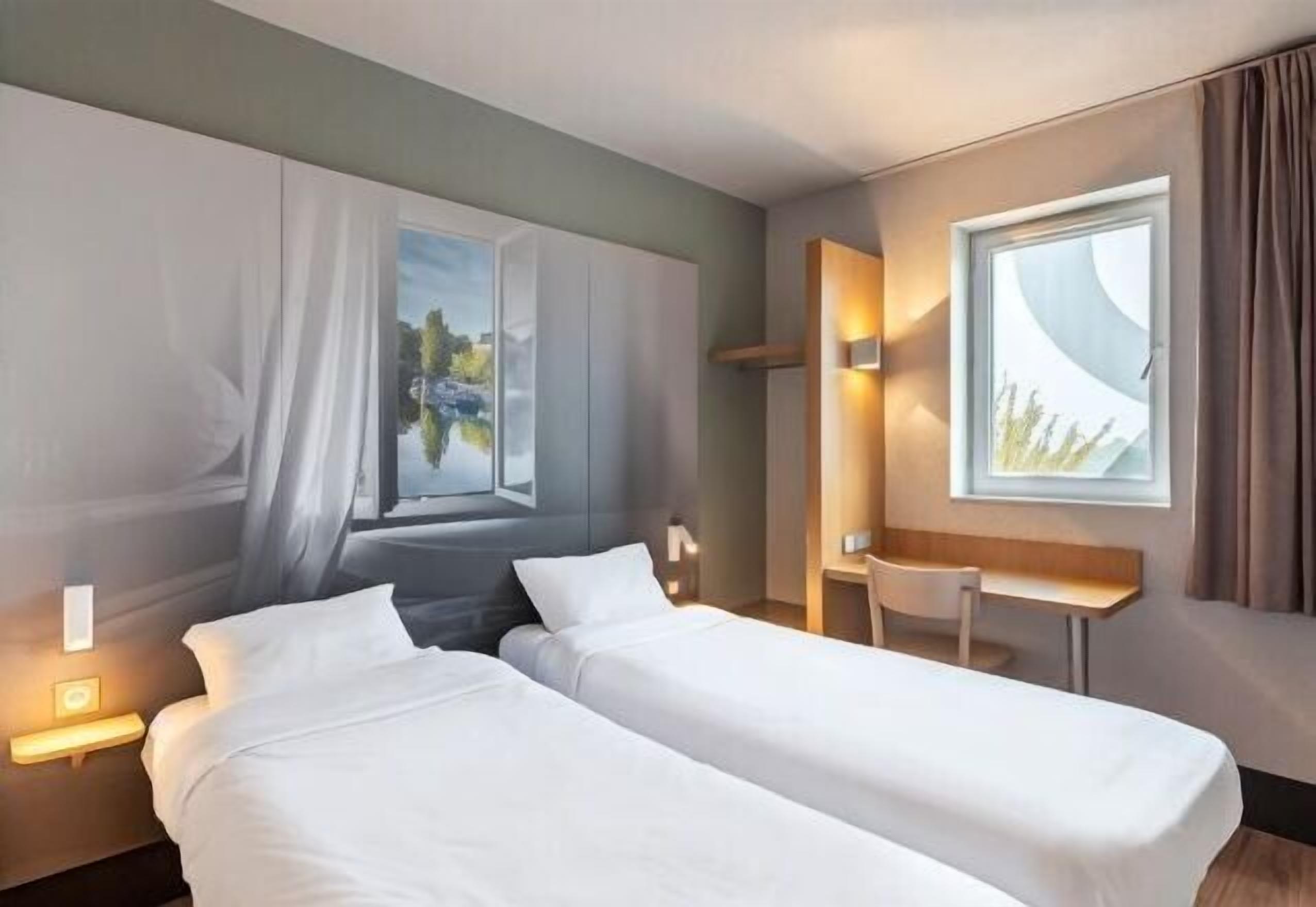 Literie de qualité supérieure, bureau, chambres insonorisées