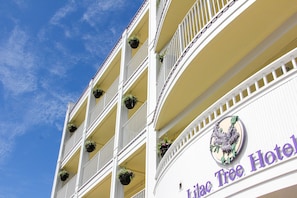 Front of property - Lilac Tree Suites (Mackinac Island)
