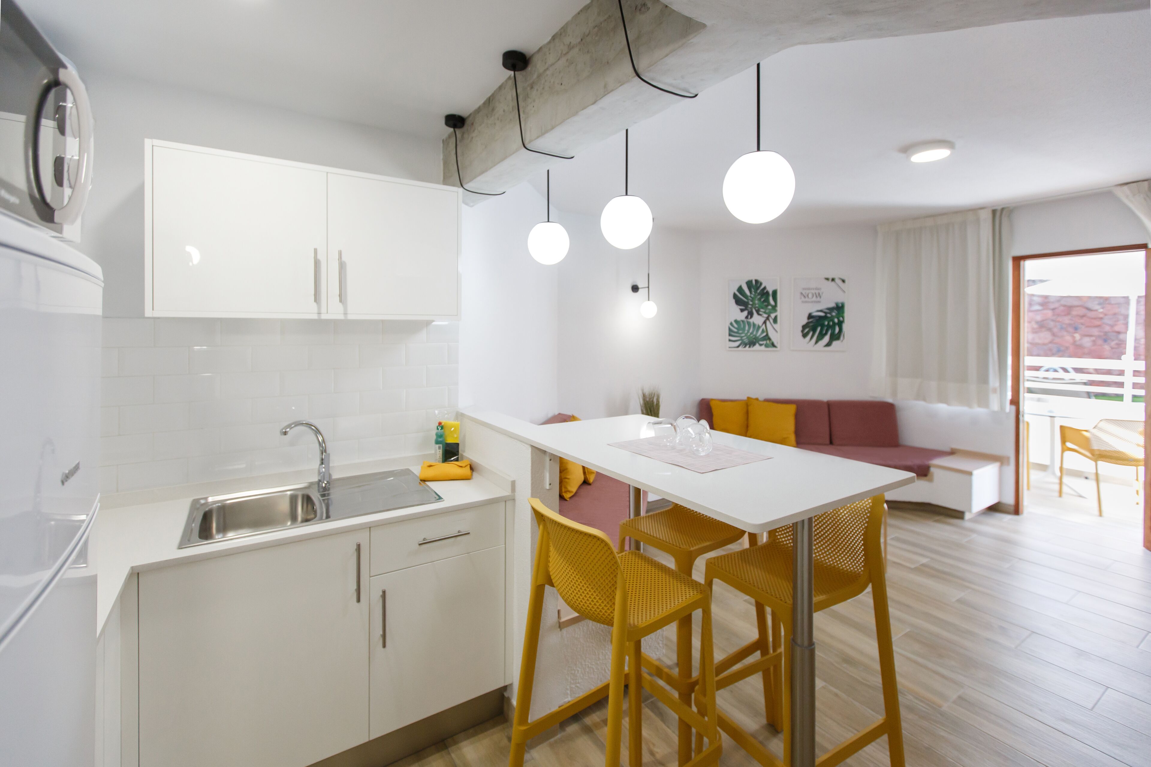 Basic-Apartment, 1 Schlafzimmer, Poolblick | Eigene Küche | Kühlschrank, Mikrowelle, Herdplatte, Wasserkocher mit Kaffee-/Teezubehör