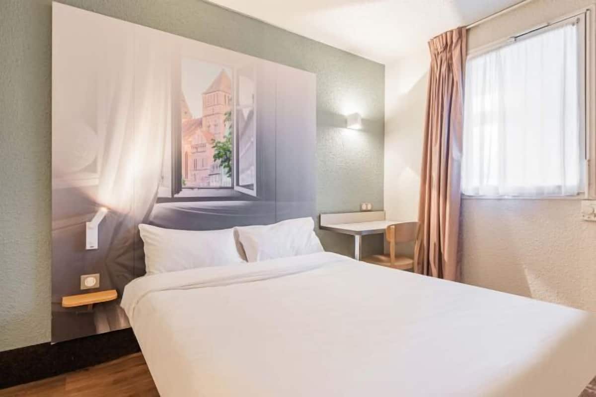 Ropa de cama de alta calidad, escritorio, sistema de insonorización