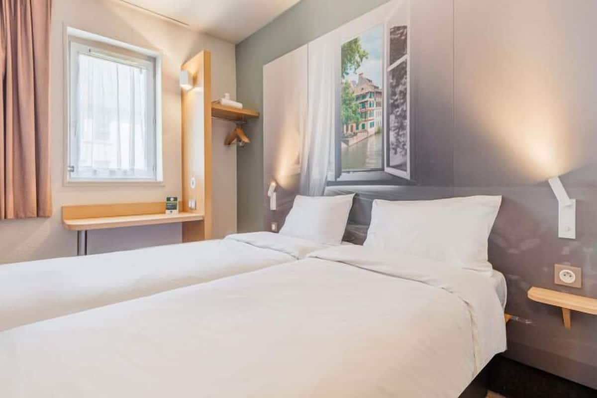 Ropa de cama de alta calidad, escritorio, sistema de insonorización