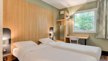 Premium bedding, soundproofing, free WiFi, bed sheets