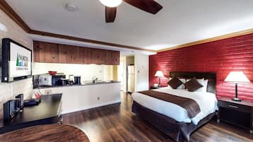 2 bedrooms, individually decorated, individually furnished