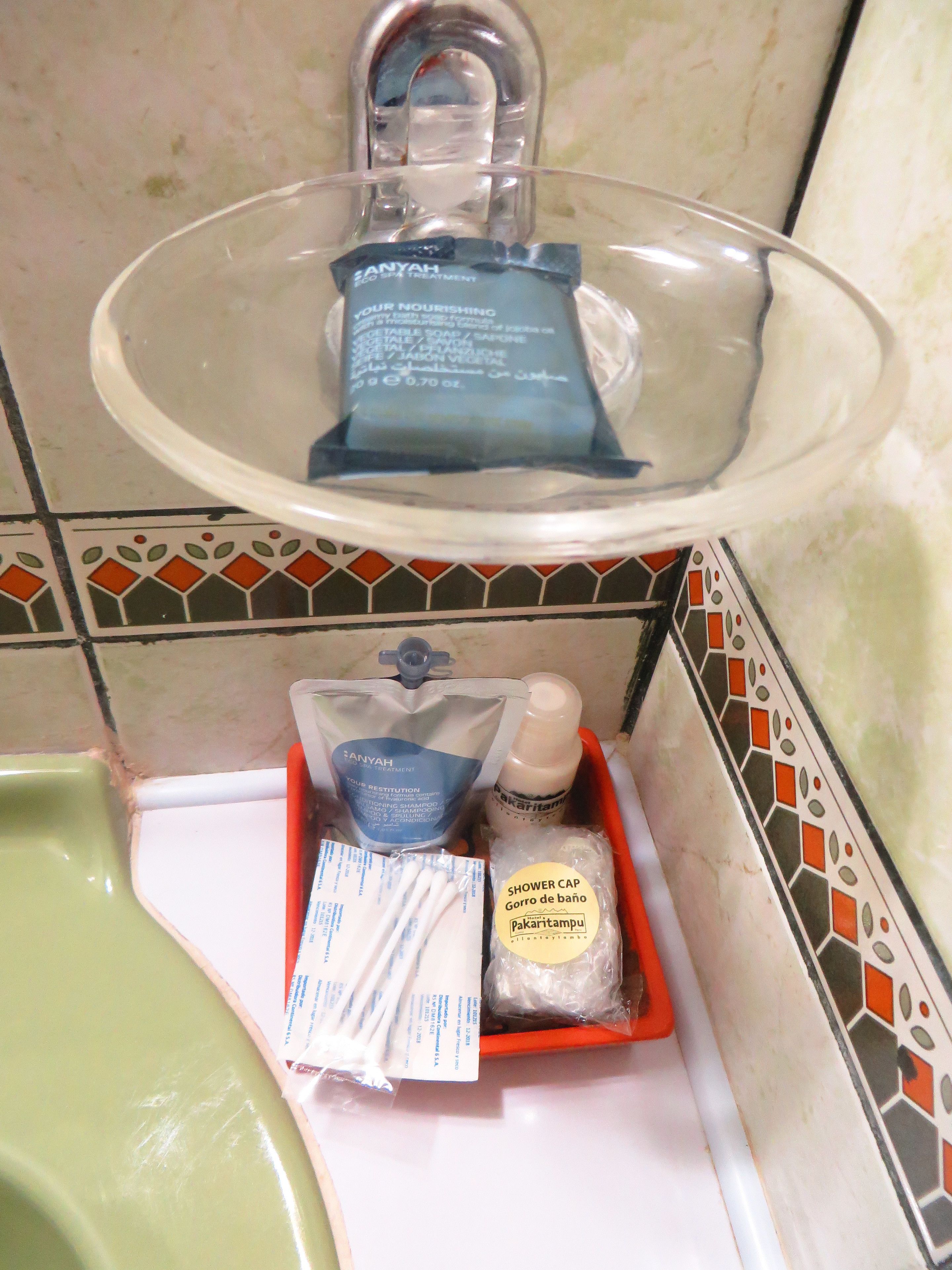twin room | bathroom amenities | shower, rainfall showerhead, designer toiletries, hair dryer