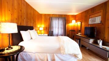 3 habitaciones, escritorio, tabla de planchar con plancha y wifi gratis