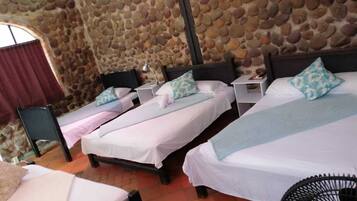 Family Room | Free WiFi