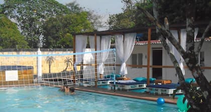 Hotel Campestre Llano Dorado