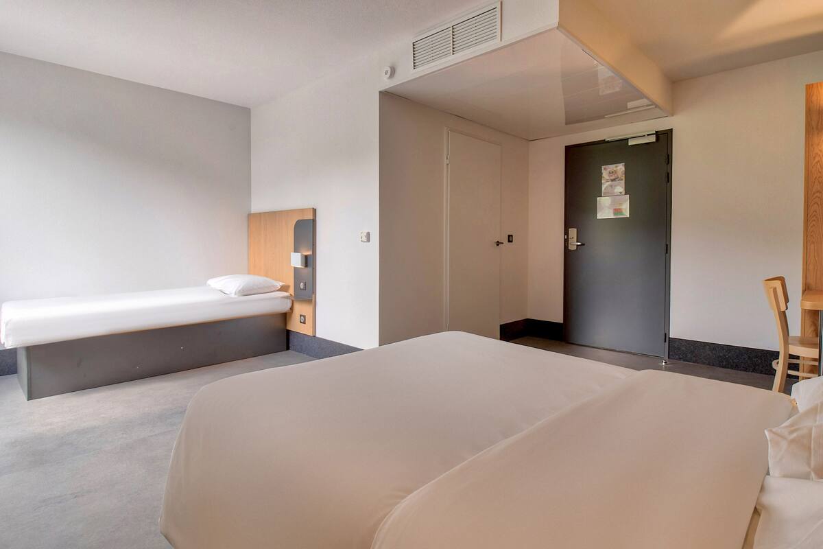 triple room, non smoking | 1 bedroom, premium bedding, desk, soundproofing