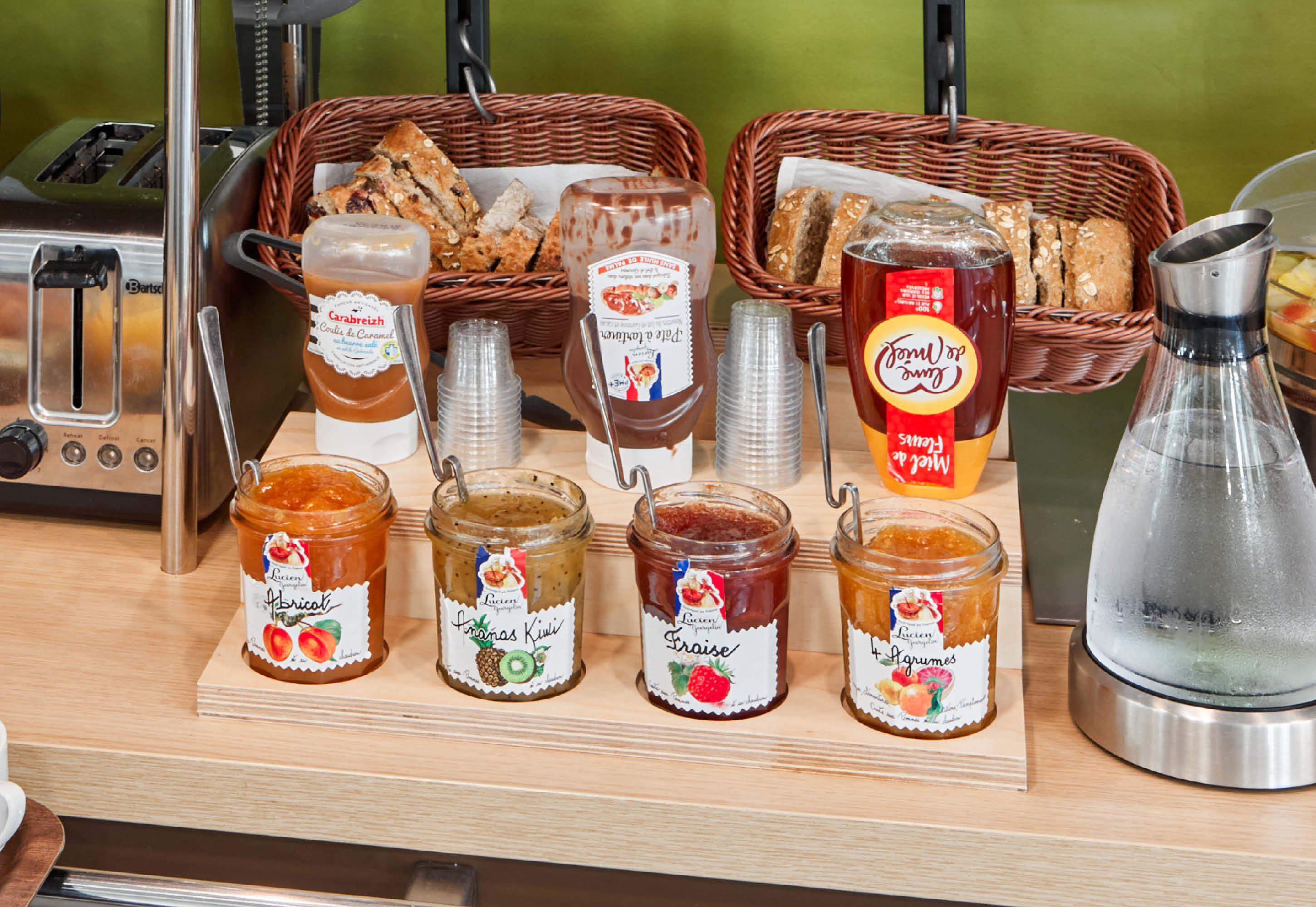 daily buffet breakfast for a fee