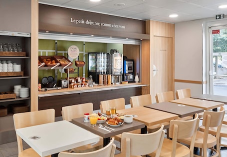 Daily buffet breakfast for a fee. B&B HOTEL Orly Chevilly Marché International