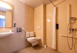 Camera doppia, accesso in sedia a rotelle, non fumatori | Bagno | Doccia, asciugamani