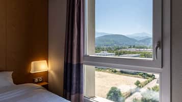 1 habitación, ropa de cama de alta calidad y escritorio