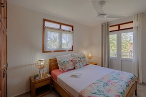 Villa 2 | Individually decorated, individually furnished, blackout drapes - Village Bungalows Chez Honore (Saint-François)