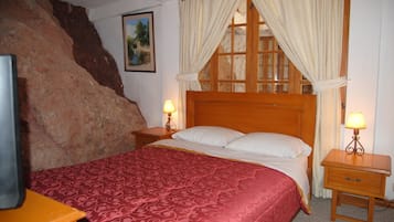 Minibar, in-room safe, free cots/infant beds, free WiFi