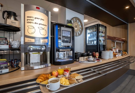 Desayuno buffet todos los días (con cargo)