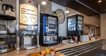 B&B HOTEL Niort Marais Poitevin Est