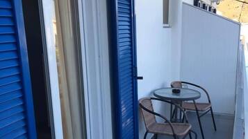 Camera Standard, vista giardino | Balcone
