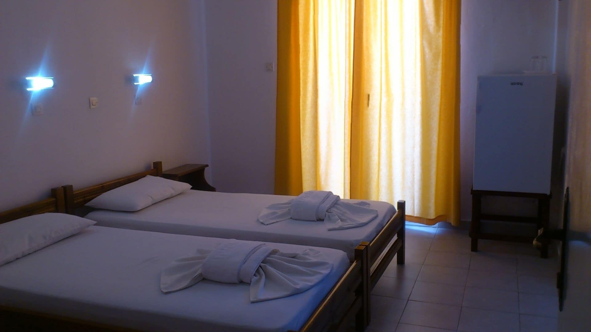 in-room safe, iron/ironing board, free wifi, bed sheets