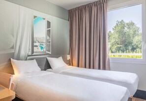Twin Room, Non Smoking | Premium bedding, desk, blackout drapes, soundproofing - B&B HOTEL Marseille Aéroport Saint-Victoret (Saint-Victoret)