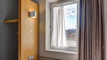 Premium bedding, individually furnished, desk, soundproofing