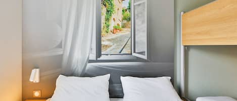 Quadruple Room, Non Smoking | Premium bedding, desk, soundproofing, free WiFi