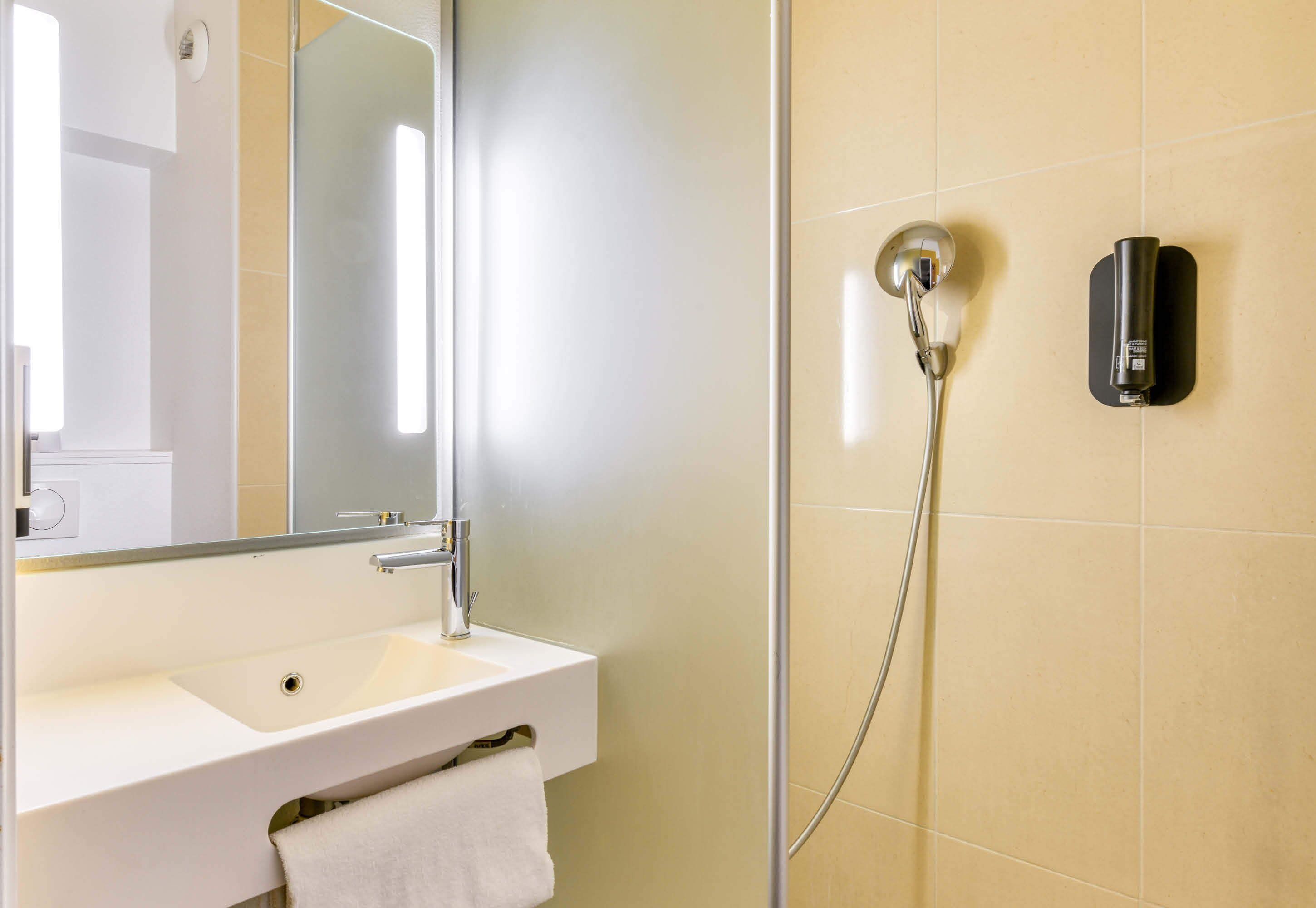 Foto - B&B HOTEL Montpellier Centre Le Millénaire