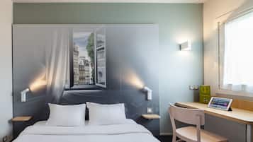 Quarto casal | Roupas de cama premium, escrivaninha, quartos à prova de som