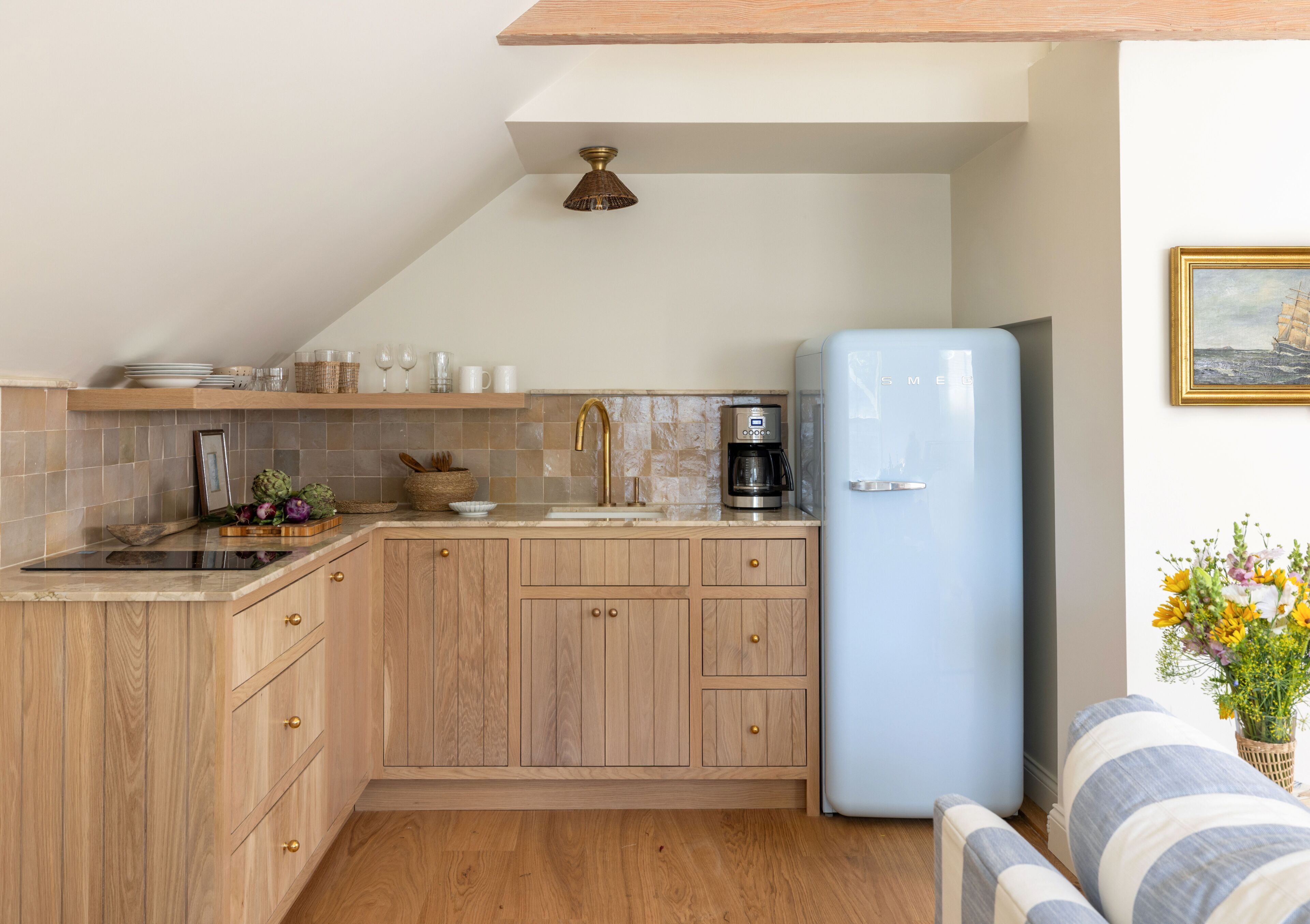 Suite Deluxe, 1 letto king con divano letto | Cucina privata | Macchina per tè/caffè, frigorifero, microonde, forno