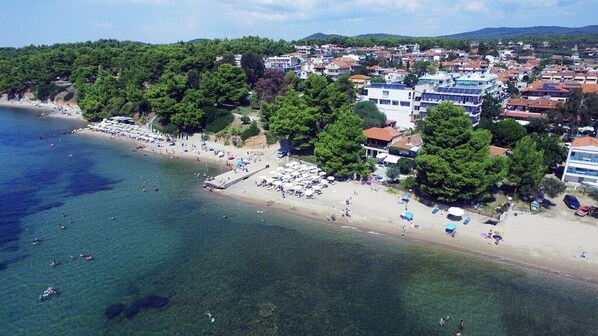Beach nearby - Golden Beach Hotel (Polygyros)