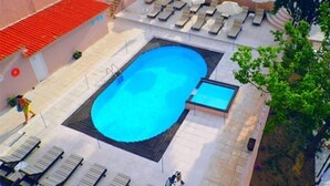 Outdoor pool - Golden Beach Hotel (Polygyros)