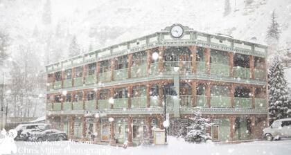 The Green Bridge Inn