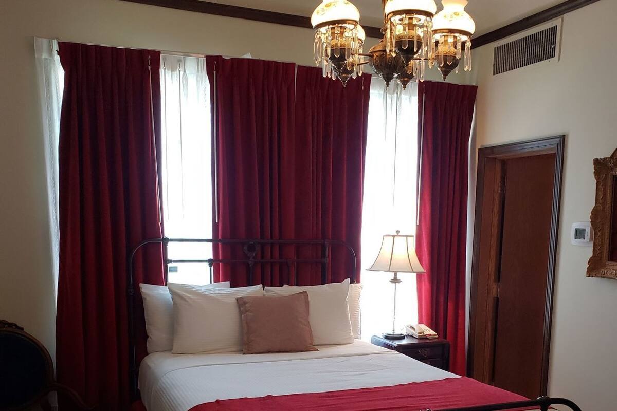 Premium bedding, individually decorated, blackout curtains