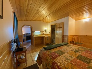 Deluxe Suite, Multiple Beds, Kitchenette, Mtn View (Wood Nest 1st Floor) ALL GUESTS MUST REGISTER | Premium bedding, individually decorated, individually furnished - Angels Rest on Resurrection Bay LLC (Seward)