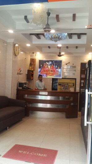 Reception - Hotel Neha Inn (New Delhi)