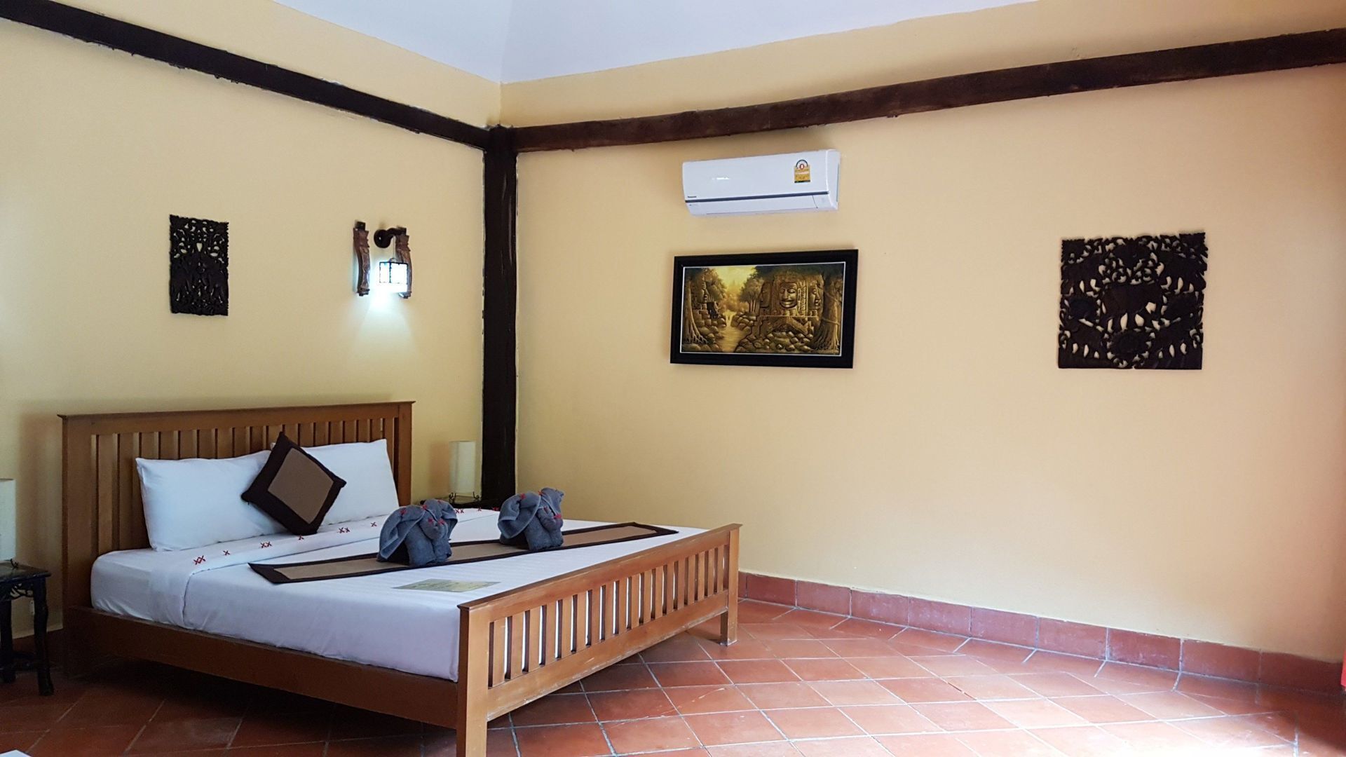 มินิบาร์, ห้องพักตกแต่งอย่างมีเอกลักษณ์, โต๊ะทำงาน, Wi-Fi ฟรี