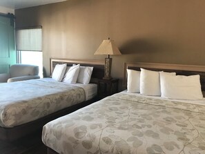 Deluxe Studio, 2 Queen Beds, Kitchenette | 1 bedroom, individually decorated, free WiFi, bed sheets