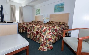 Individually furnished, blackout drapes, free WiFi, bed sheets - Fish Tales Boardwalk Inn (Ocean City)