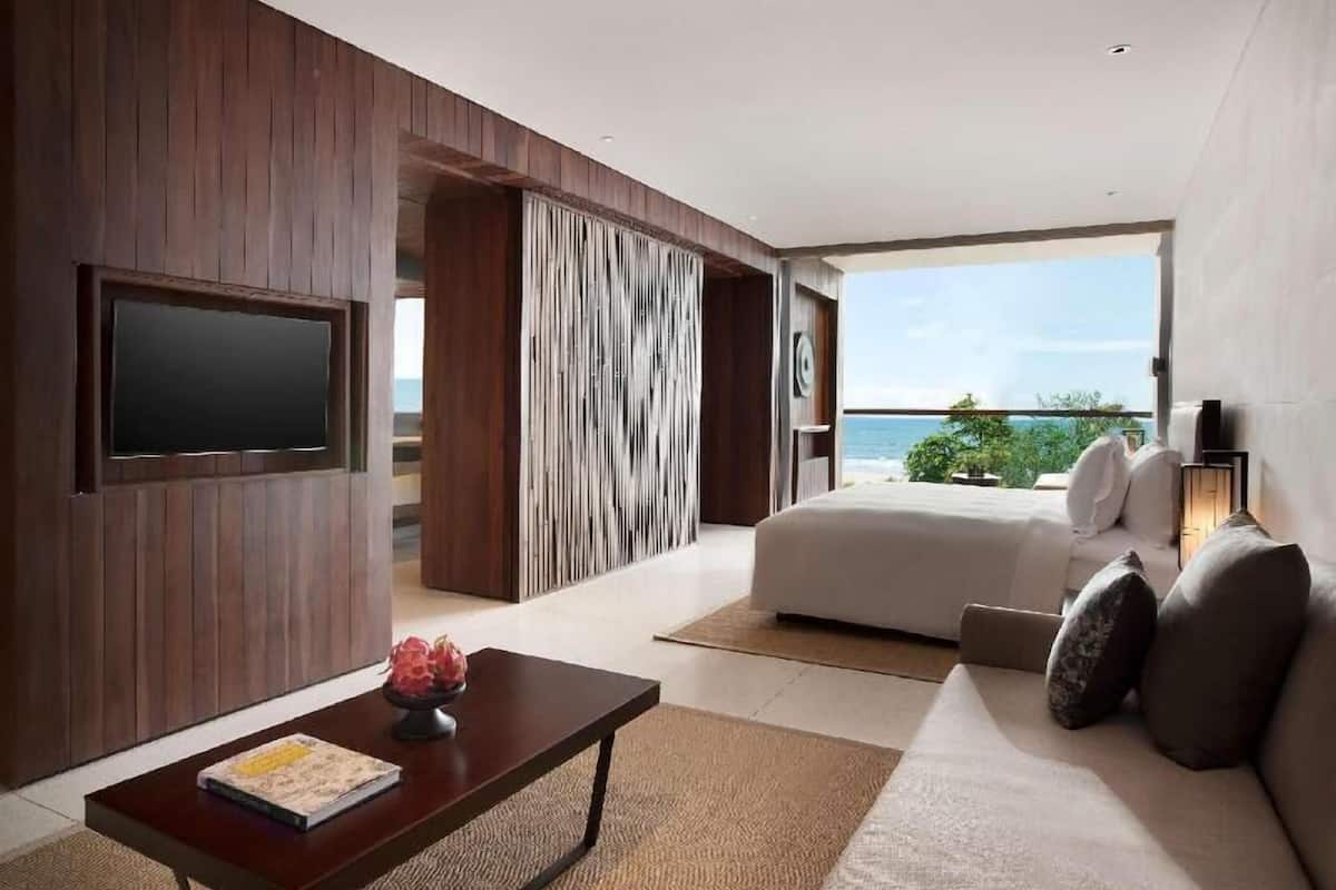 Premium bedding, minibar, in-room safe, blackout curtains