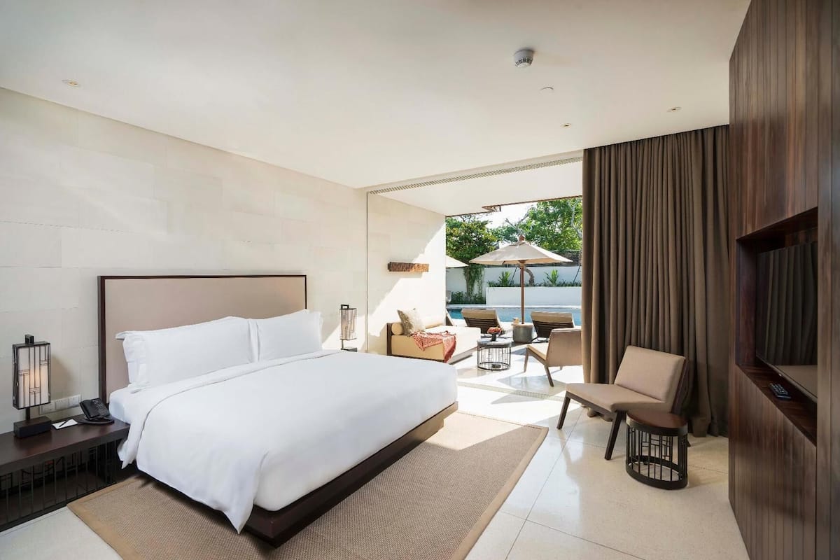 Premium bedding, minibar, in-room safe, blackout curtains